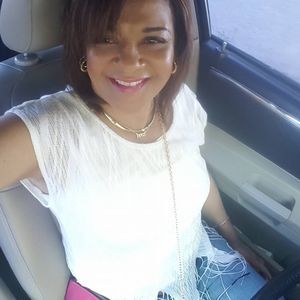 Meet your Posher, Esperanza